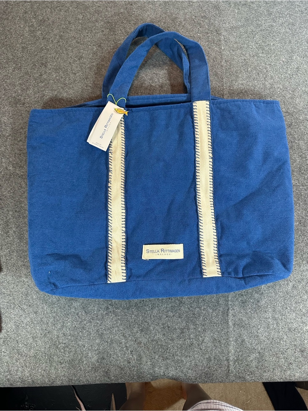 Malaga canvas tote with charm